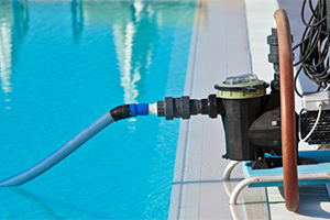 What elements make up the swimming pool filtration pump